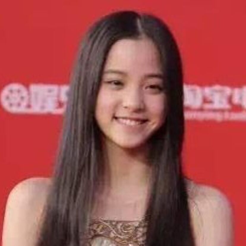 欧陽菲菲の姪っ子『欧陽娜娜（オーヤン・ナナ）』15歳が超絶美少女として話題に！