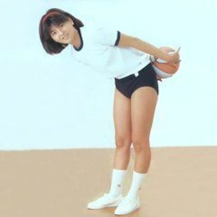 【画像】小泉今日子、菊池桃子から広末、深キョンまでアイドル総勢25名のブルマ姿