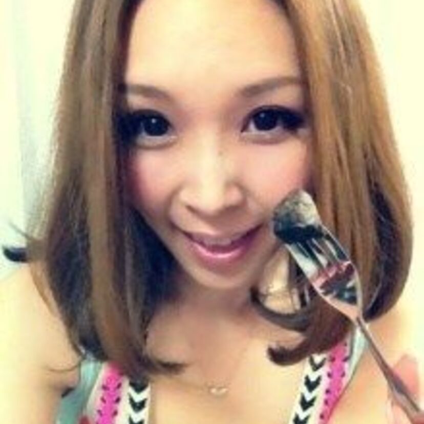 『愛内里菜』引退→実業家→復帰！借金しながら歌手活動！現在はシングルマザーで不倫！！