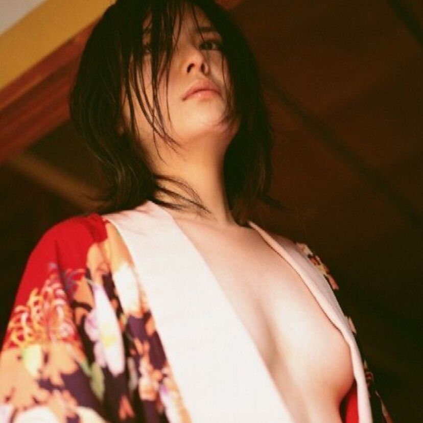 上智理工学部在学中にミスソフィア、薬剤師免許も持つ元祖お天気お姉さんの「クボケー（久保恵子）」を振り返ります。随分と頑張っているグラビア・セミヌードも。