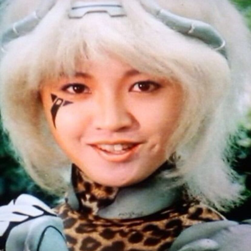 80年代「ダイナマン」や「フラッシュマン」等、戦隊モノには欠かせなかったヒロイン『萩原佐代子』人気絶頂の25歳で芸能界を引退して・・・。