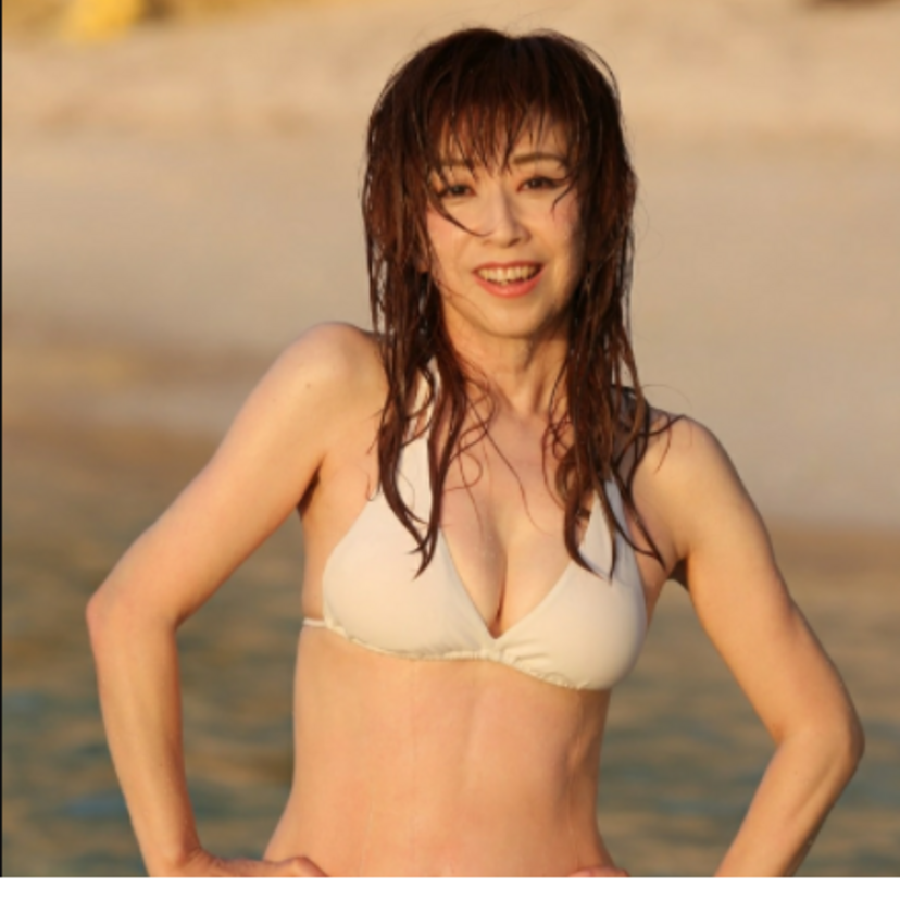 【大場久美子】二代目コメットさんとしてご活躍！54歳で披露した水着グラビアから現在まで