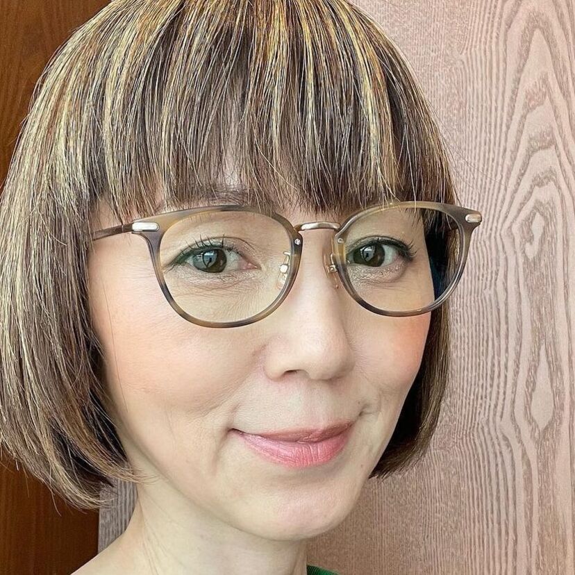 そんなお年頃！？元おニャン子クラブ・渡辺満里奈（51）が老眼鏡姿を公開！！