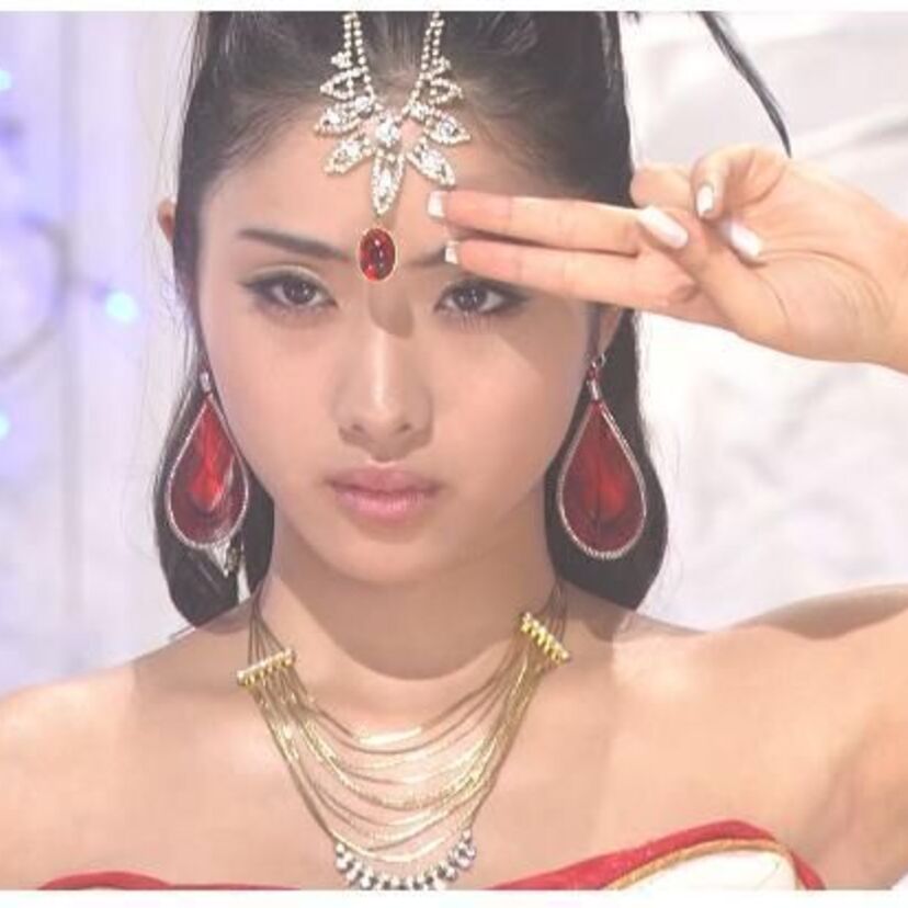 若手のトップ女優の石原さとみさんをデビュー当時から振り返ります。デビュー・映画・テレビドラマの出演カットなど石原さとみさんの魅力がいっぱいです。