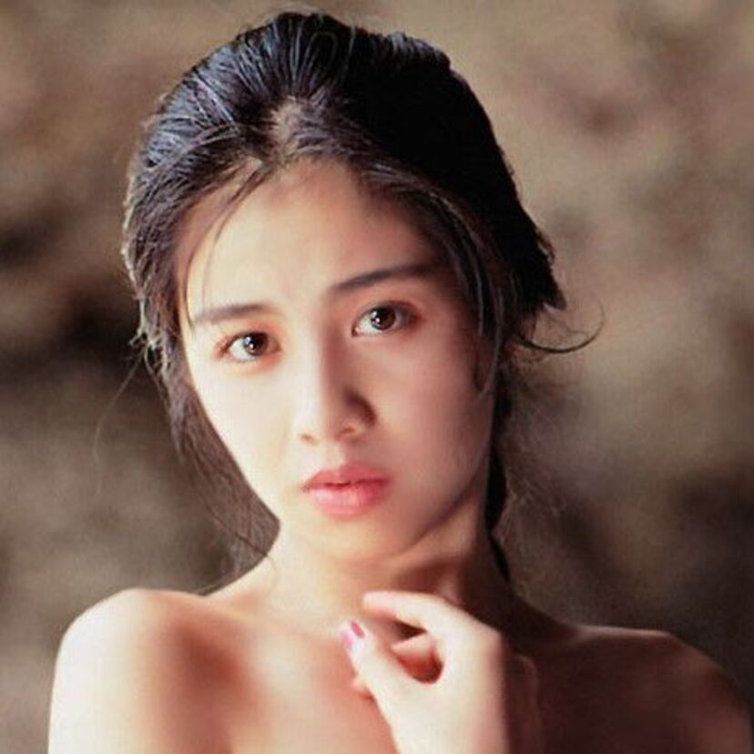 伝説のグラビアアイドルの古谷芳香（ふるやよしこ）のグラビアまとめ。グラビア活動は１９９０年前半（１９９１年中心）のわずか数年だけ。