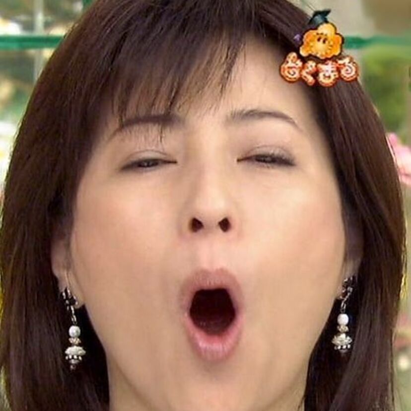 岡江久美子さんのエロっぽい、卑わいな顔に見える面白画像