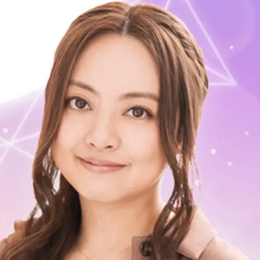 占いで有名な『星ひとみ』さん！実は90年代は「山咲 ひとみ」名義でグラビアアイドルとして活動していたと言う！！