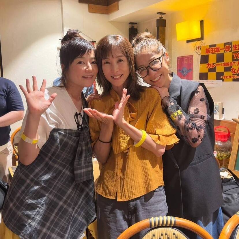 かとうれいこ（55）がCoCo・宮前真樹（51）＆ribbon・松野有里巳（51）とのアイドル同期3ショットを公開！！