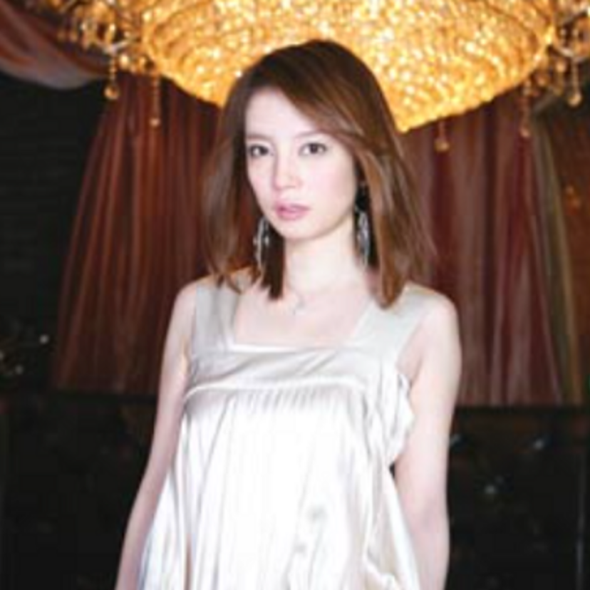 グラビアアイドルで女優の『石坂ちなみ』芸能界を引退後はギロッポンでキャバ嬢に？！