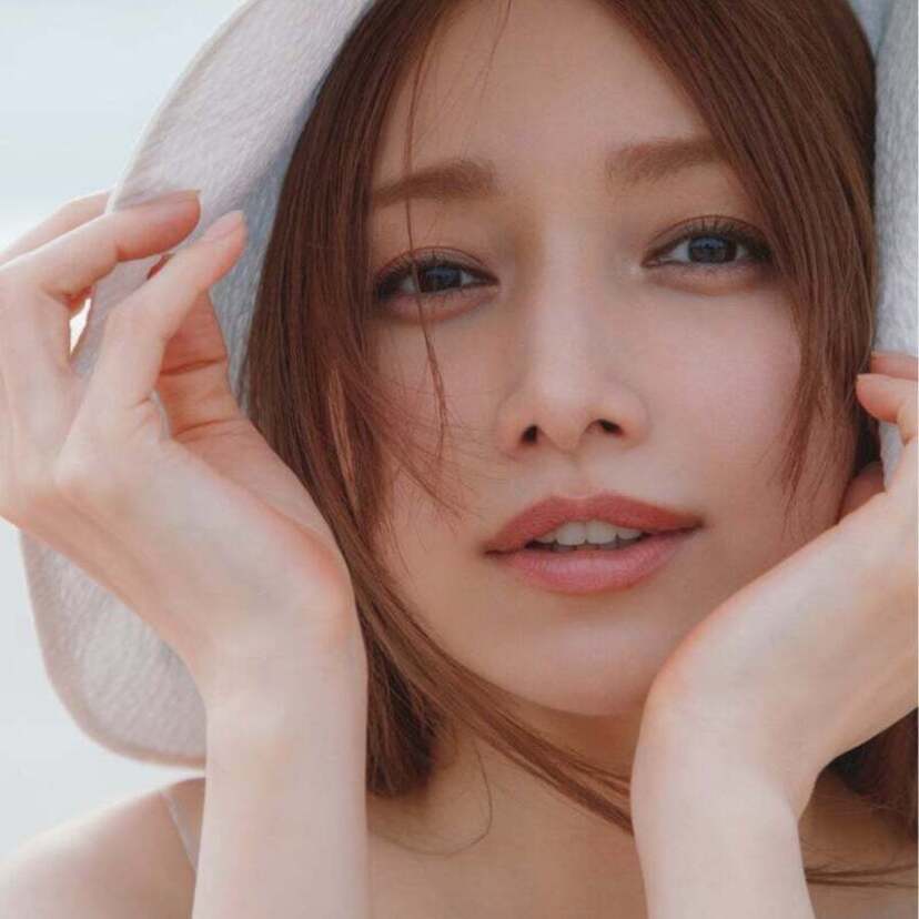 2025年も止まらぬゴマキ旋風！後藤真希の最新写真集「flos」が重版8刷！後藤真希から喜びのコメントが到着！！