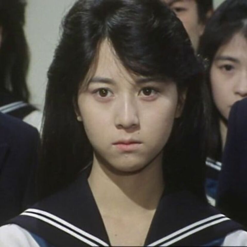 【セーラー服を脱がさないで】に並べ！セーラー服姿の８０年代アイドル