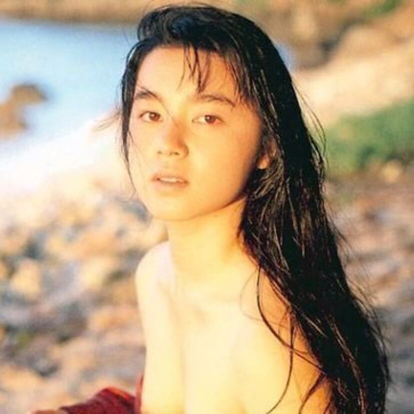 【朝岡実嶺】AV界のカリスマアイドル！現役女子大生がAV女優から一流女優になるまでをヌード画像と共に振り返る。